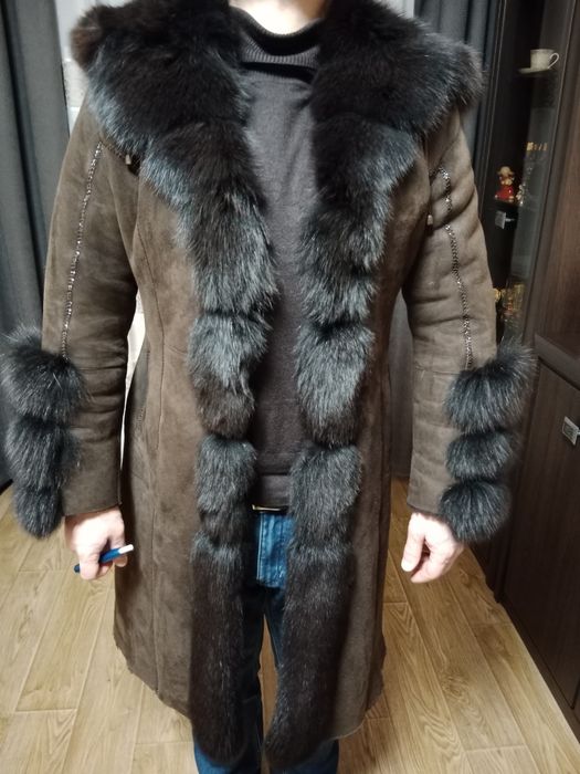 Дубленка темно-коричневая, размер М