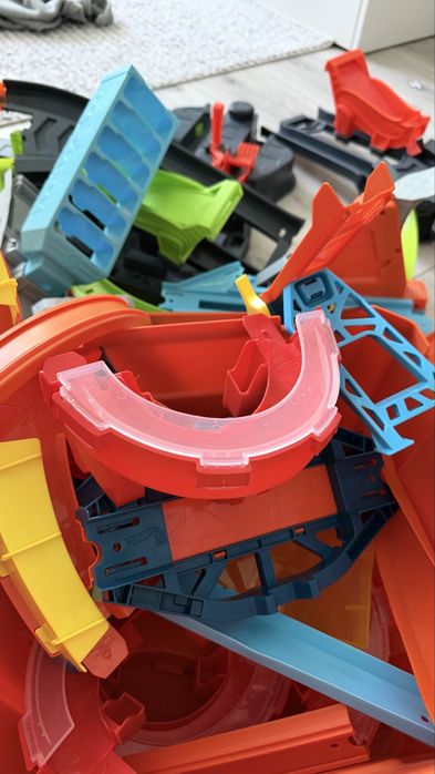 Hot Wheels треки. Бокс