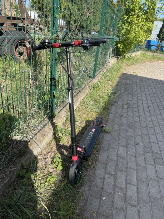 Hulajnoga Motus pro 8,5 lite