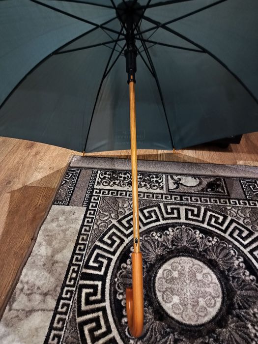 Продам зонт, новый, трость.