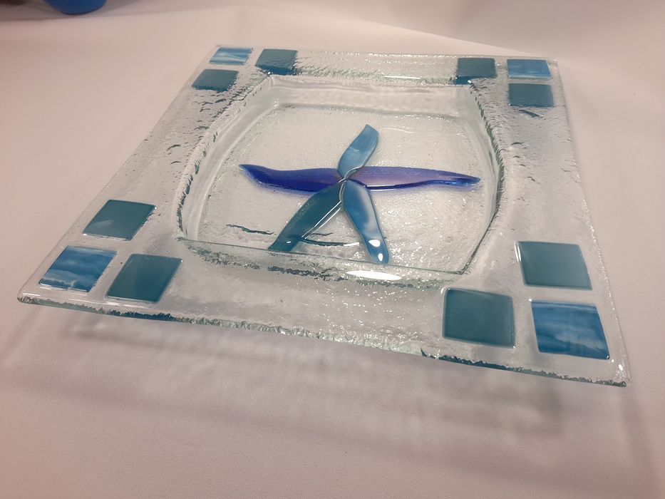Taça em vidro quadrada