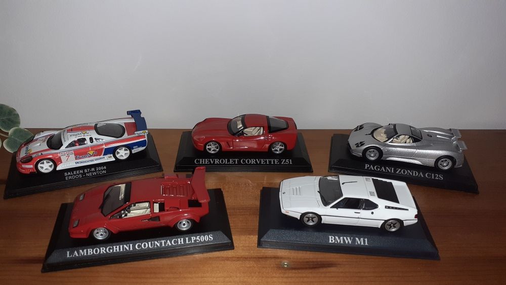 Altaya 1/43 – Sem caixa & Sem alguns espelhos & Sem aileron