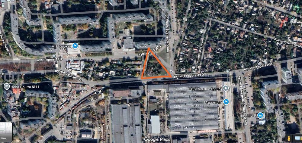 Земельна ділянка в мікрорайоні Алмазний.