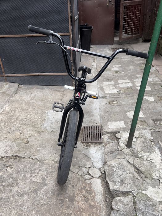 Rower BMX ACADEMY DESIRE gloss black