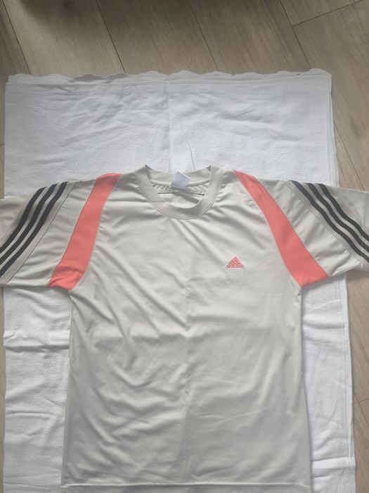Sportowa koszulka Adidas Vintage z flagami / Teamwear
