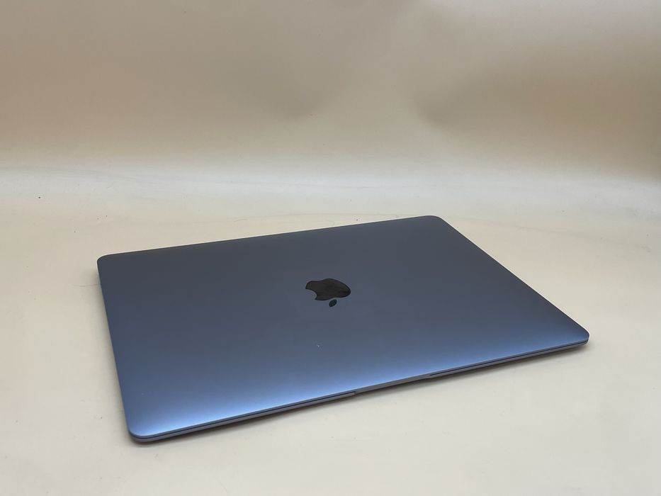 Macbook air 2018 i5 батарея 115 циклів