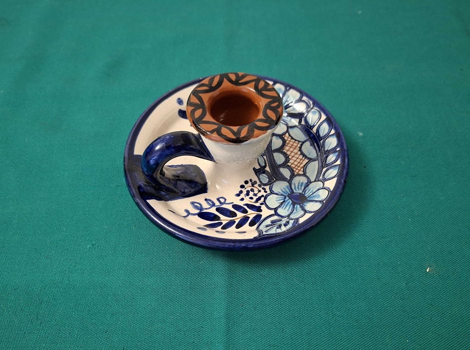 Castiçal artesanal em barro pintado à mão, vintage