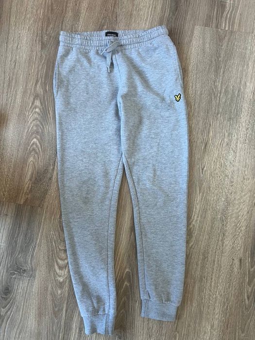 Сірі спортивні штани Lyle & Scott