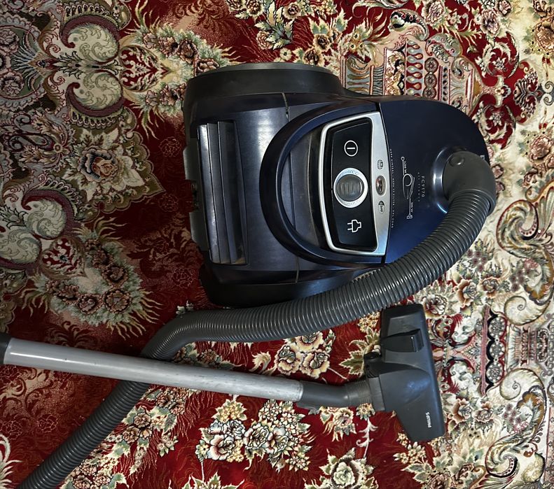 Продам пилосос Philips