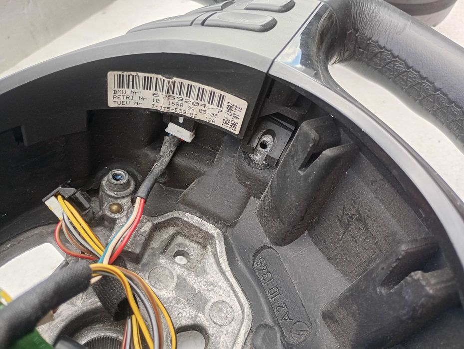 Kierownica trójramienna multifunkcja M Pakiet M3 M5 BMW E38 E39 E46 Z3 X3 X5 ORI SKÓRA
