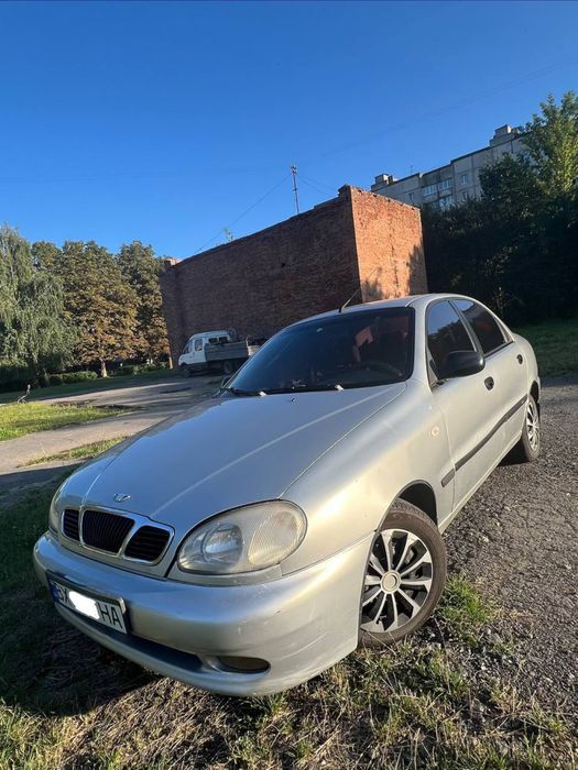 Легковий автомобіль
