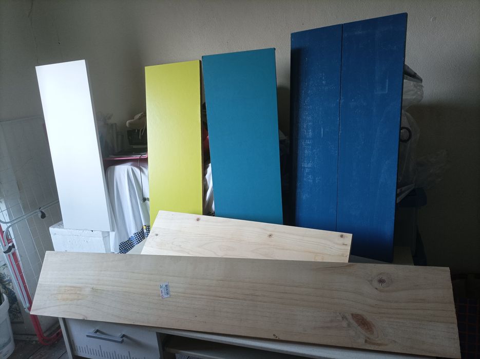 Prateleiras em Madeira