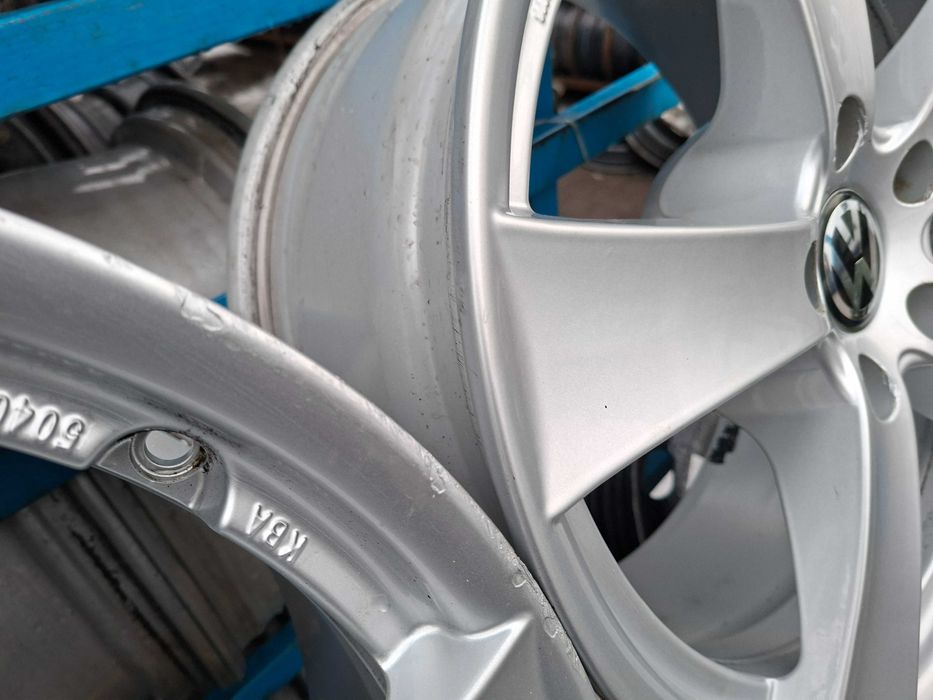 Диски Dezent 5/120 R17 8J ET30 Фольцваген Т5 БМВ .