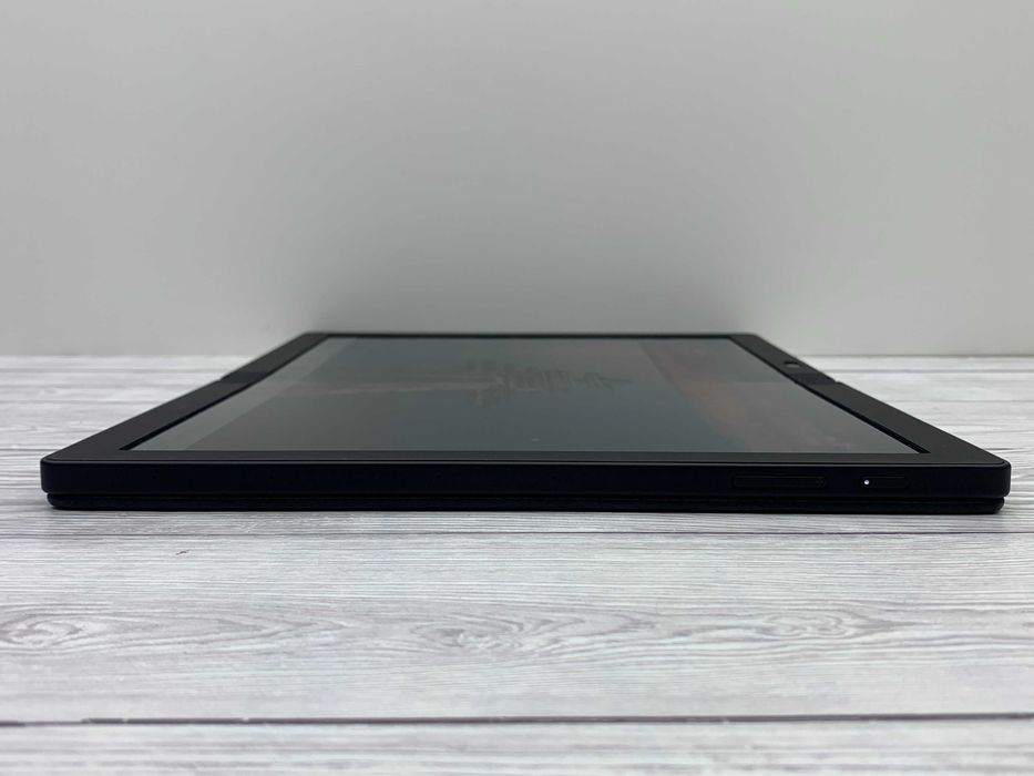 Lenovo ThinkPad X1 Fold G1 | 13.3" QHD+ Touch | i5 | 8GB | 512GB