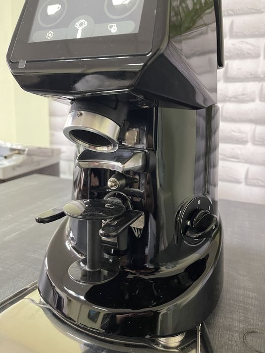 Fiorenzato f64 e pro nero нова модель