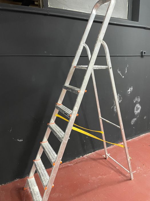 Escada 7 degraus Alumínio