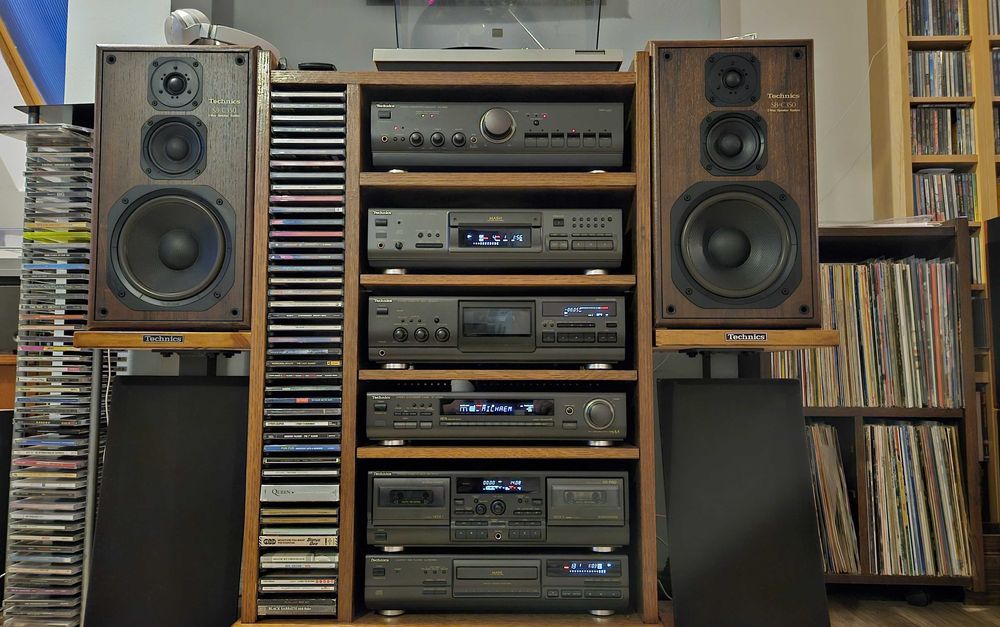 Duża wieża Technics 8 elementów pilot i wszelkie kable płyty cd winyl