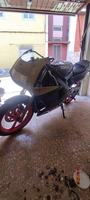 YAMAHA TZR 50 com carenagens