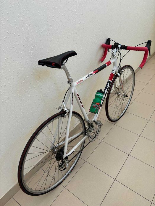 Bicicleta Estrada BH Ventoux Aluminio