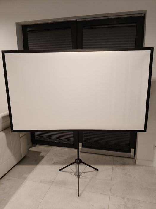 Ekran projekcyjny i stojak 80cali Excelimage