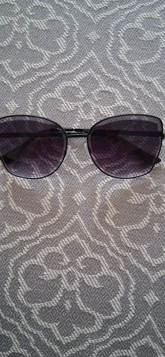 H&M  modne okulary przeciwsłoneczne + etui + ściereczka