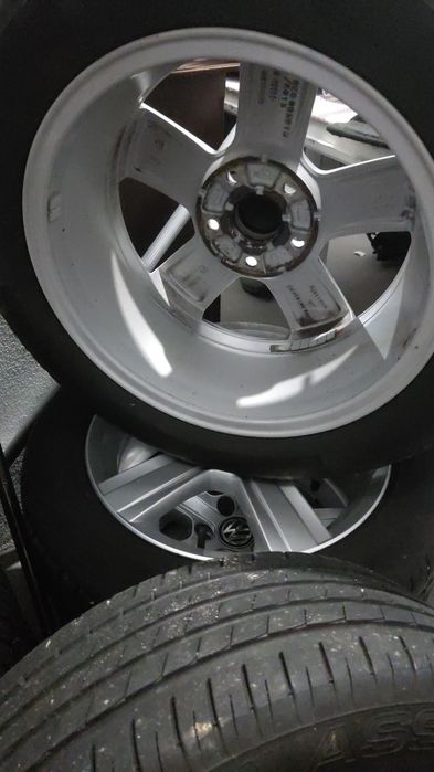 Jantes com pneus Originais VW 16