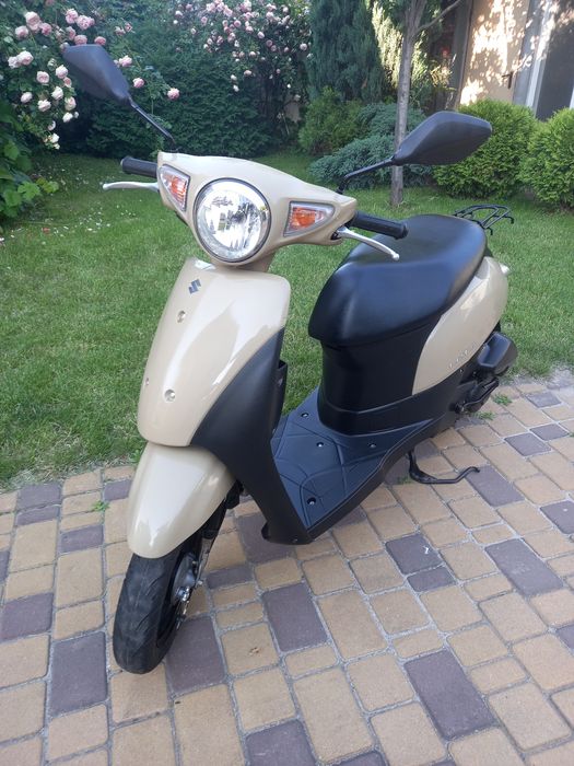 Скутер Suzuki let's 6 контейнерний