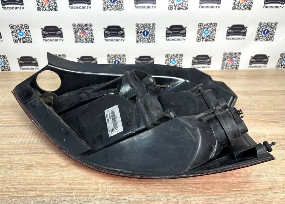 задній стоп ліхтар правий лівий  Renault Megane II оригінал