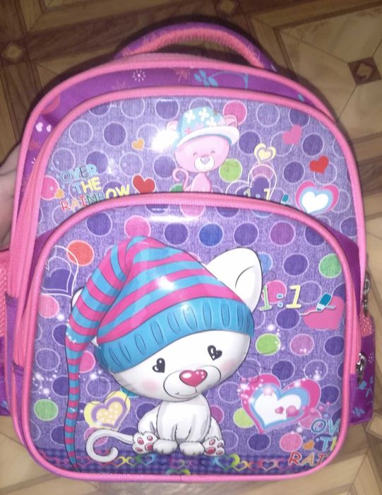 Портфель(рюкзак) для девочки красивый , как новый