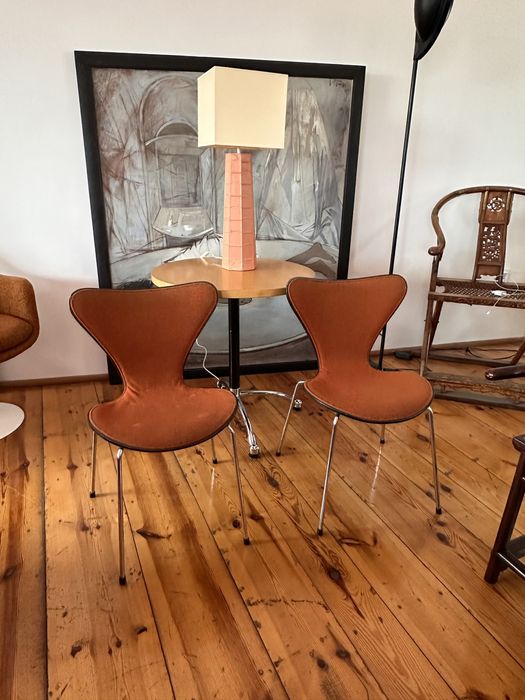 Arne Jacobsen Series 7 krzeslo 3107 Fritz Hansen