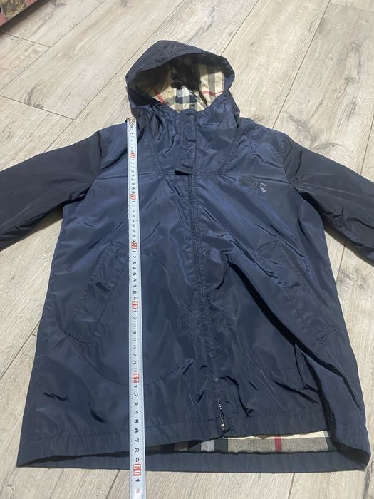 BURBERRY куртка, ветровка на подростка