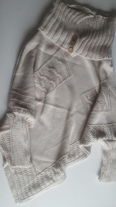 Sweter Poncho rozm. uniwersalny
