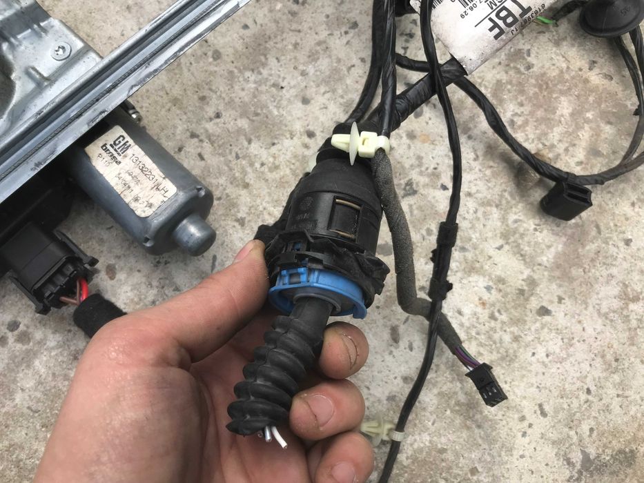 Комплект задніх електро склопідіймачів Opel Zafira B (ЕСП)