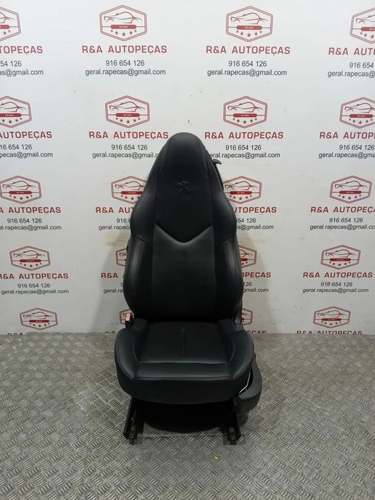 Conjunto de Bancos Peugeot RCZ Em Pele
