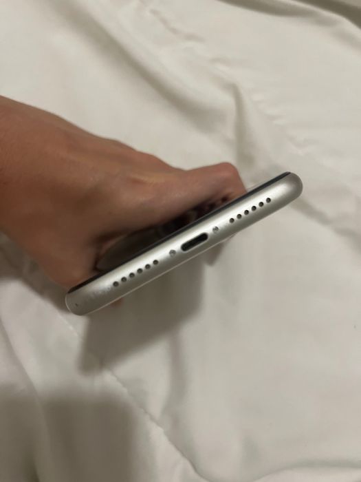 iPhone 11 Starlight 128GB