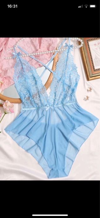 Jasnoniebieskie body