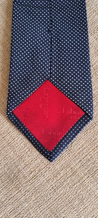 Gravata Labrador