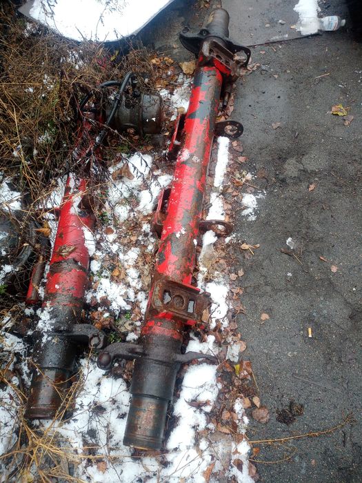 Ось полуприцепа SAF