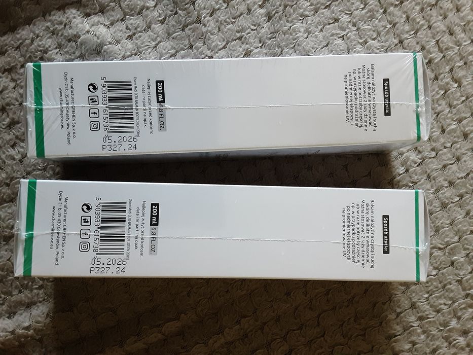 Charmine Rose 2x nawilżający balsam do ciała z ektoiną i wit. B12 200m