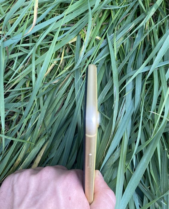 Срочно IPhone XR 64gb