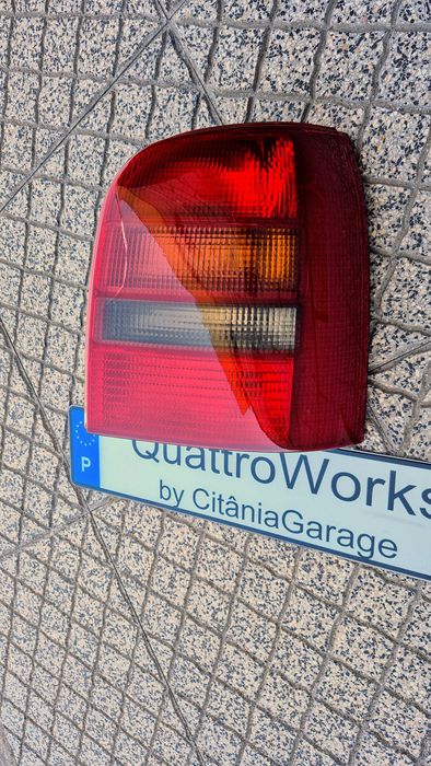Farolim/Stop Direito Original Audi A4 B5 Avant 8D 1996 a 2001