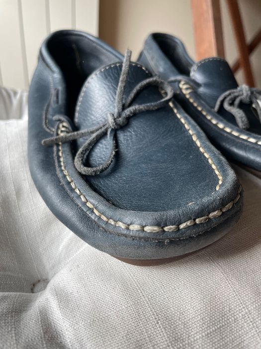 Mocassins em pele