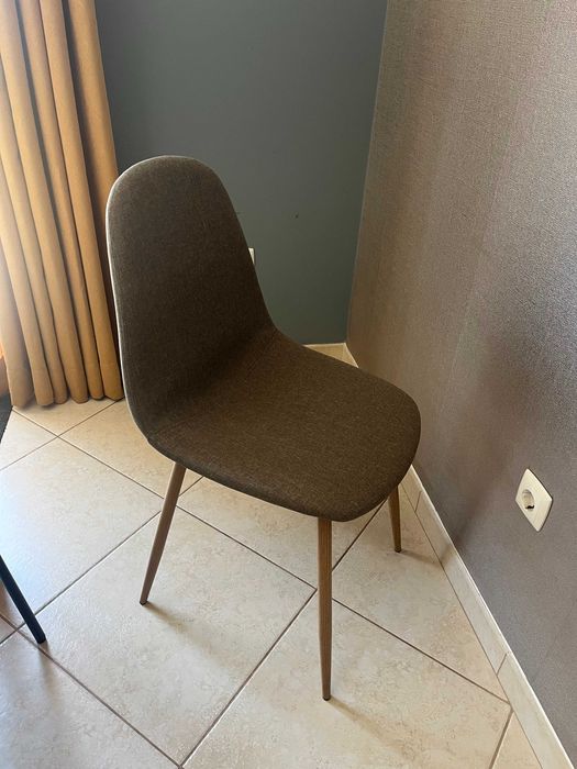 Sala : Mesa Extensível + 4 Cadeiras Conforama + movel TV