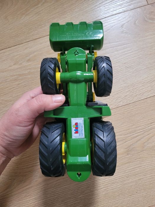 Traktor John Deere, rozkręcany, super autko zabawka koparka