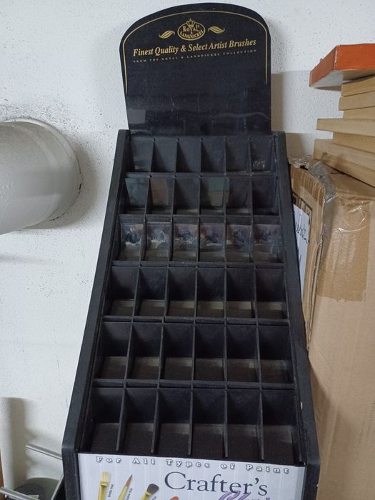 Expositor de pinceis novo