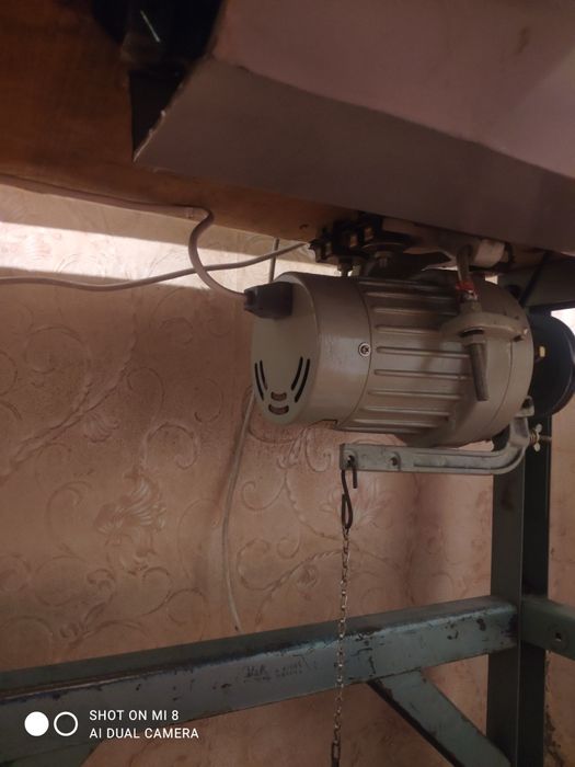 Швейна машинка Textima