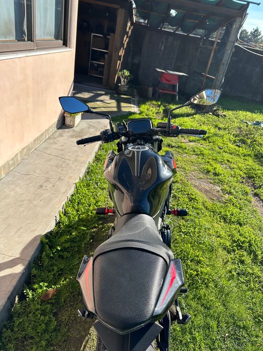 Kawasaki Z650 pouco usada