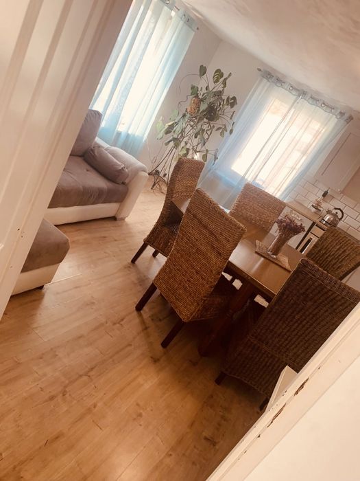 Pokoje z łazienkami dla pracowników  5 min od fabryki Mercedesa