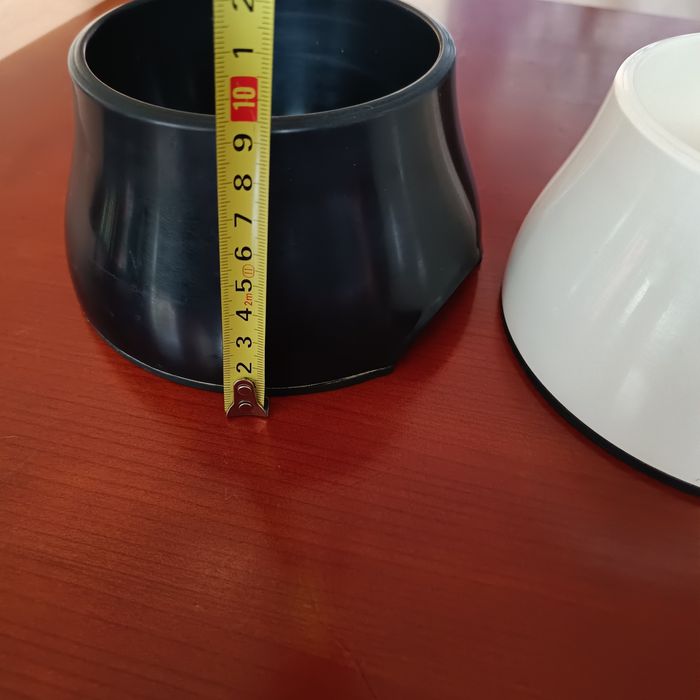 Eleganckie miski dla psa na wodę / karmę