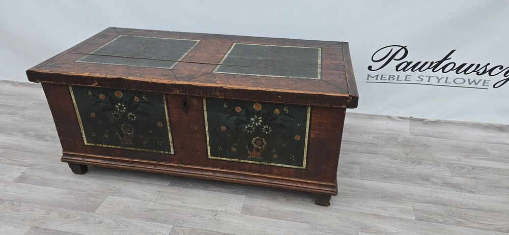 Skrzynia barokowa ręcznie malowana